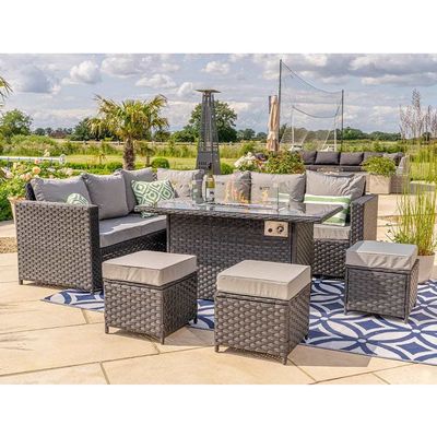 Μοντωπικά έπιπλα Wicker Rattan Εξωτερικό Σετ με Τραπέζι Φωτιάς AJUNION Garden Design