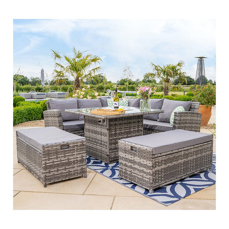 Προσθέστε κομψότητα στον κήπο σας με το AJUNION Wicker Woven Sofa Set και το Fire Pit Table