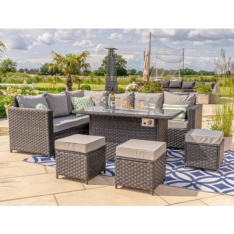 Μοντωπικά έπιπλα Wicker Rattan Εξωτερικό Σετ με Τραπέζι Φωτιάς AJUNION Garden Design